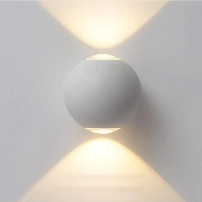 Outdoor Glowmax Wall Light