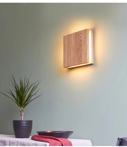 Nordic Wood Wall Sconce - Elegant Bedside Light