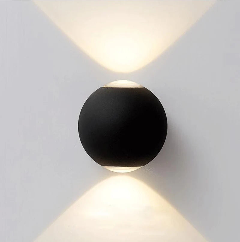 Outdoor Glowmax Wall Light