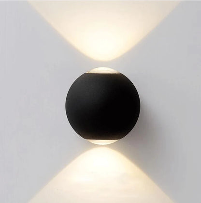 Outdoor Glowmax Wall Light