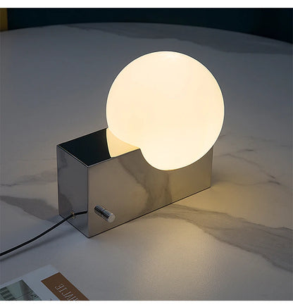 Nordic Glow: Dimmable LED Desk Lamp for Kids