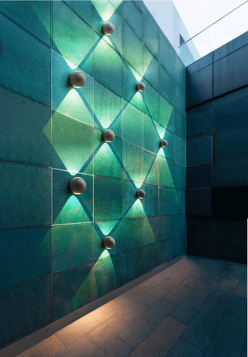 Outdoor Glowmax Wall Light