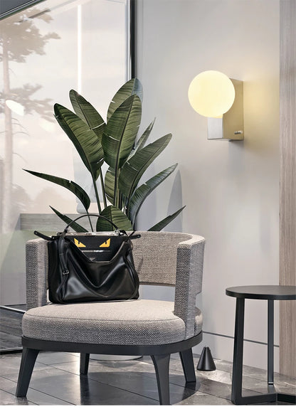 Nordic Glow: Dimmable LED Desk Lamp for Kids