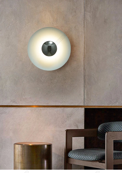 ChicGlow LED Wall Lamp: Modern Indoor Elegance