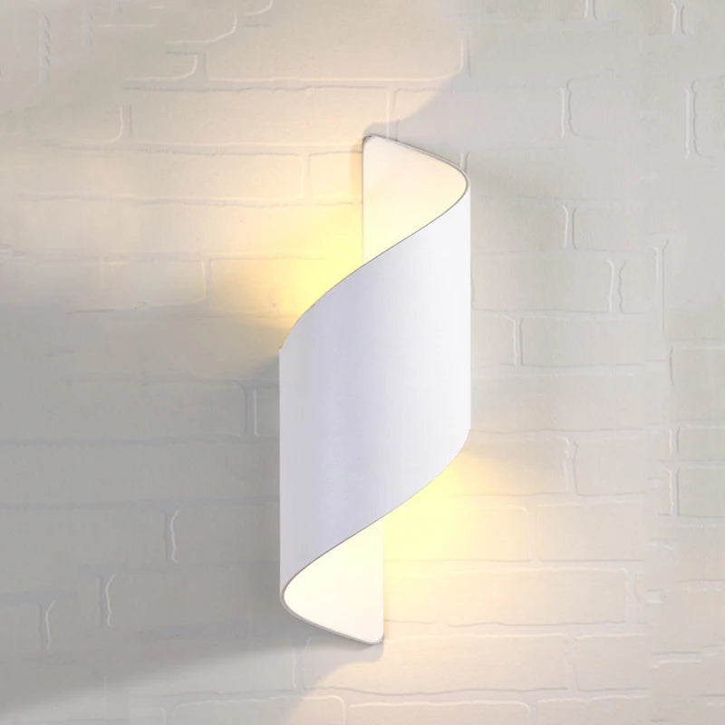 Wecus Outdoor Wall Lamp