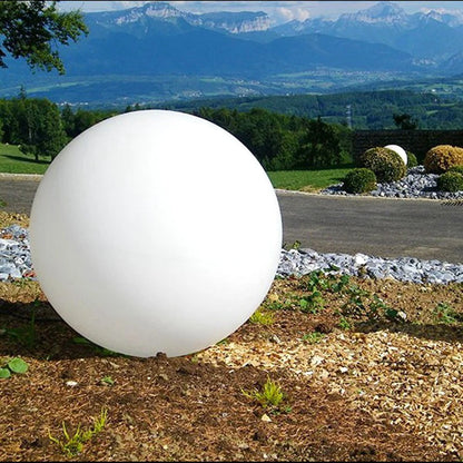 GlowSphere: Romantic Solar Round Ball Light
