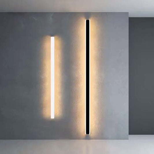 Elegant Black LED Wall Lamp for Modern Spaces