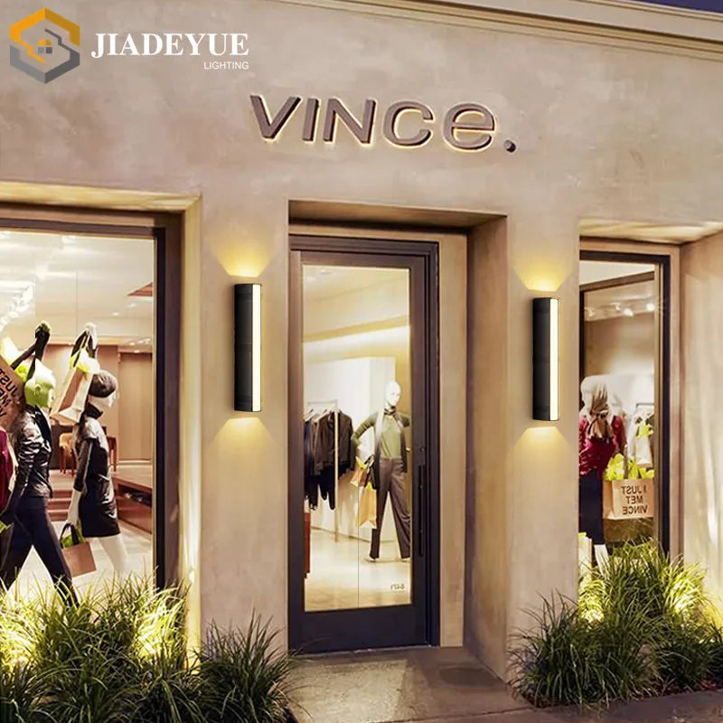 VillaGlo LED Outdoor Wall Light