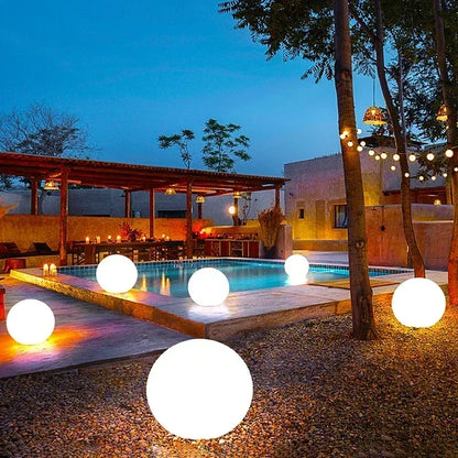 GlowSphere: Romantic Solar Round Ball Light