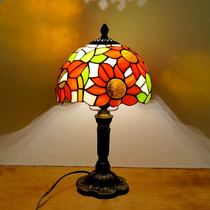 khelse Retro Tiffany Table Lamp