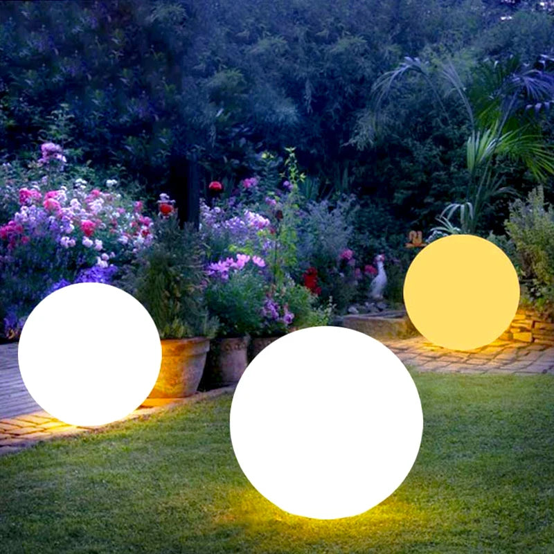 GlowSphere: Romantic Solar Round Ball Light