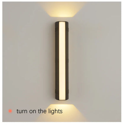 VillaGlo LED Outdoor Wall Light