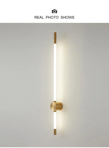 Elegant LED Wall Sconce: Modern Black & Gold