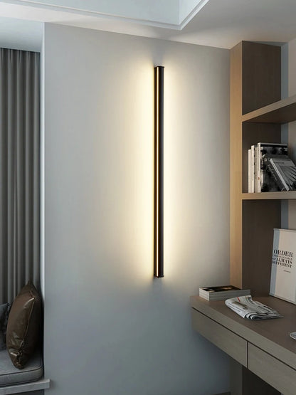 Elegant Black LED Wall Lamp for Modern Spaces