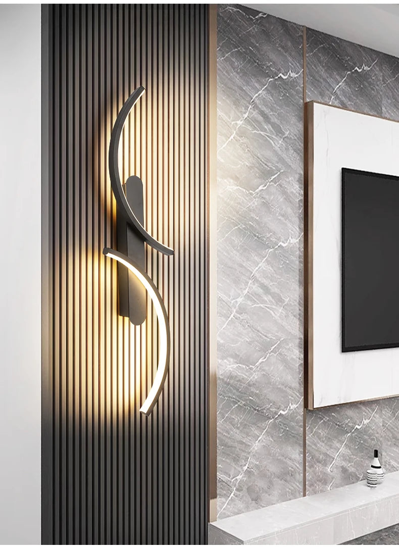 Sleek C-Shape LED Wall Lamp - Modern Minimalist Design