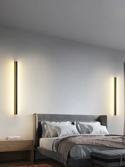 Elegant Black LED Wall Lamp for Modern Spaces