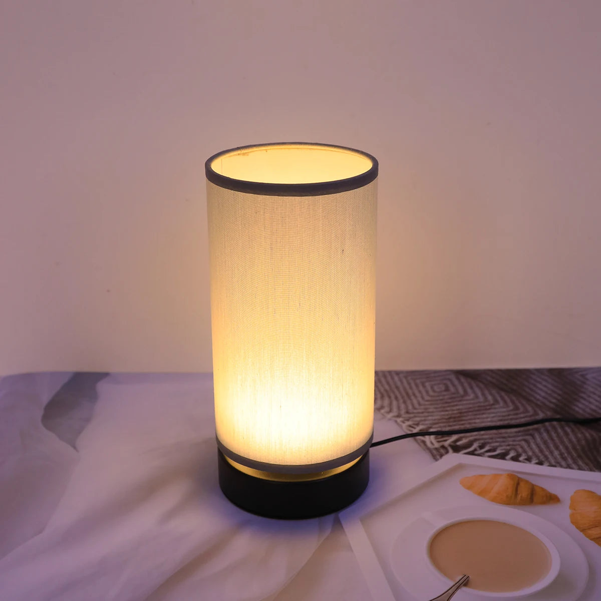 Minimalist Glow: USB Warm Light Desk Lamp